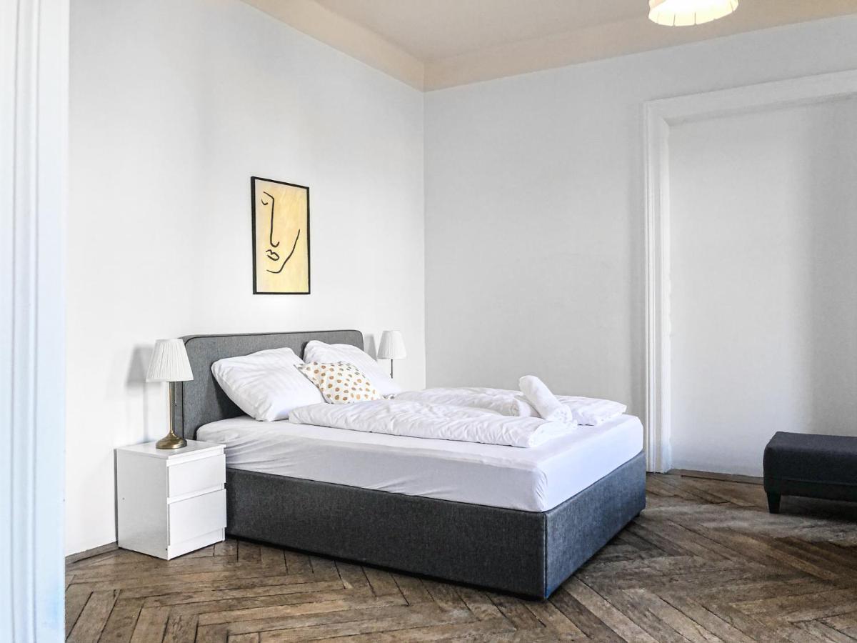 Commodious 2Br Apt. Near Akh-Perfect For Groups Wiedeń Zewnętrze zdjęcie